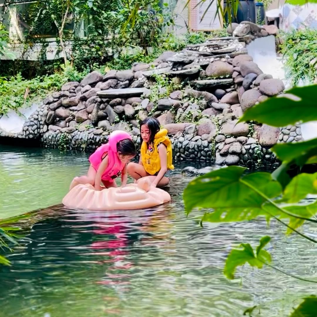 Twin Domes — crystal-clear private eco-pool for the family